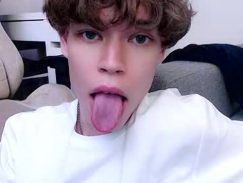 pawclaw webcam model stream image