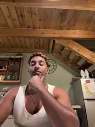 Axel_black10 webcam model stream image