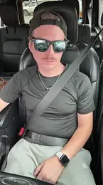 uncut_luke webcam model stream image