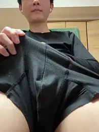 isao752702 webcam model stream image