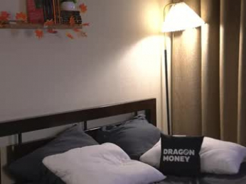 2girls_1dream webcam model stream image