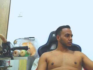 Amaranta Johns webcam model stream image