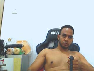 Amaranta Johns webcam model stream image