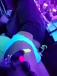 gurlnips webcam stripchat model stream image