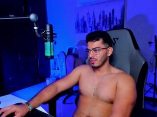 Bruno Oconer webcam model stream image