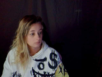 YourSecretGirlFriend963 webcam bongacams model stream image