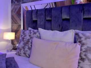 taniiasmiith webcam model stream image