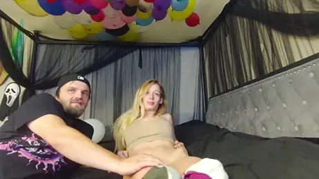 Lola_BugsBunny webcam model stream image