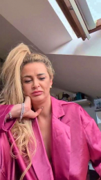 NyxBaroness webcam cam4 model stream image