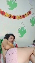 Nadesdha webcam model stream image