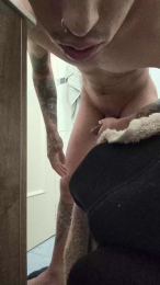 Rebs123 webcam model stream image