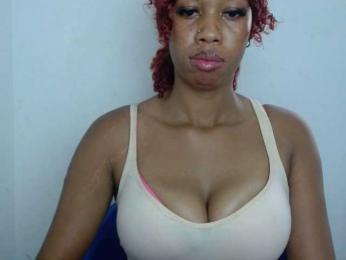 Juicynpink webcam model stream image