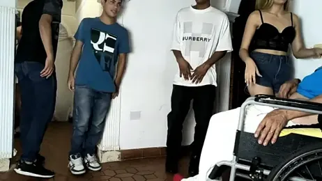 algmoon webcam stripchat model stream image