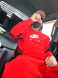 Beardedtattood webcam model stream image