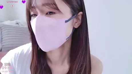 meg_0901 webcam model stream image