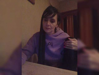 Hellenalonenochka webcam model stream image