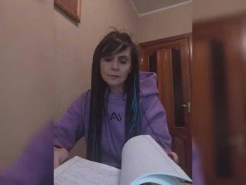 Hellenalonenochka webcam model stream image