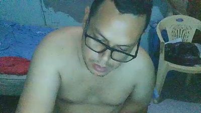 LARQUICK29 webcam model stream image