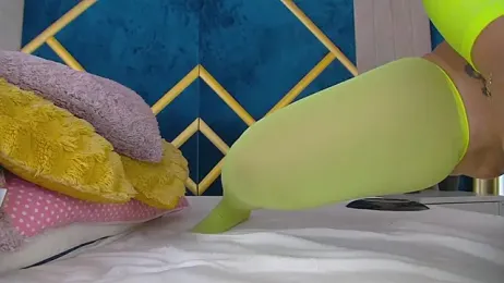 Foxxxy_MILF webcam stripchat model stream image