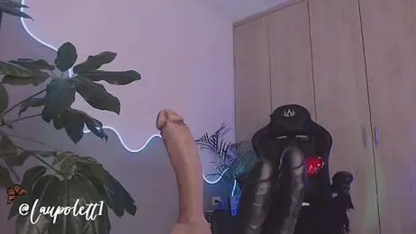 LauPolett webcam model stream image