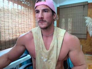 Icarus Secret webcam model stream image