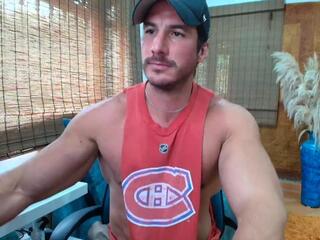 Icarus Secret webcam model stream image