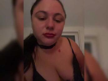 MakeUsCome webcam bongacams model stream image