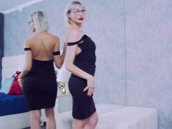 LoreneMoonlight webcam model stream image