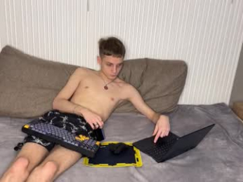 sky_hunter webcam model stream image