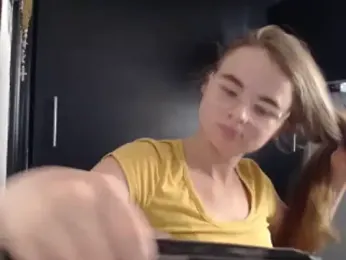 HellenMiyer1111 webcam model stream image