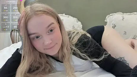 -baby-tiny- webcam stripchat model stream image