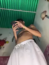 Pingasaboy20 webcam model stream image