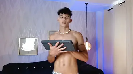 KamiSuarez webcam model stream image