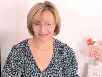 MarieneMature webcam model stream image