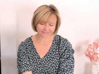 MarieneMature webcam model stream image