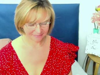 MarieneMature webcam model stream image