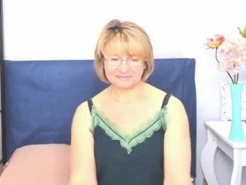 MarieneMature webcam model stream image