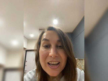 AliceLili webcam model stream image