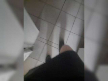 Linnochka webcam model stream image