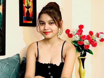 AdrianaReyez webcam livejasmin model stream image