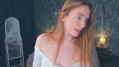 AccaCritchlow webcam model stream image