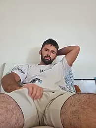 StraightSerb webcam model stream image