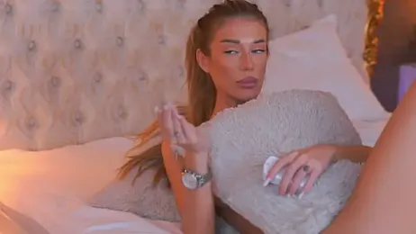 EllieRedd webcam model stream image