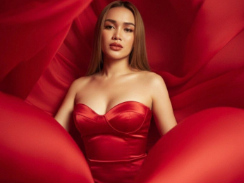 YasmineFruahwald webcam livejasmin model stream image