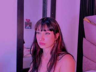 dominique-110 webcam model stream image