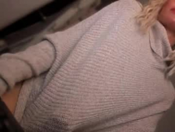 transnextdoor_ webcam model stream image