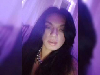 Laylay13 webcam model stream image