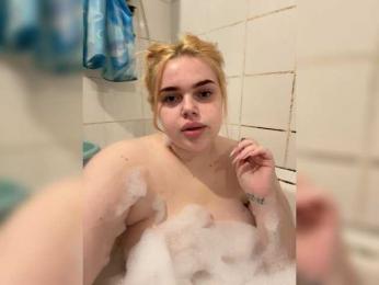 VXETU webcam bongacams model stream image