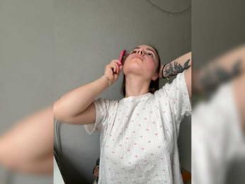 SoftElinaa webcam model stream image