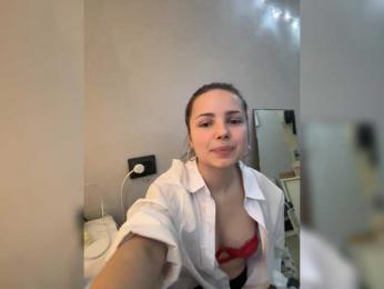 SoftElinaa webcam model stream image